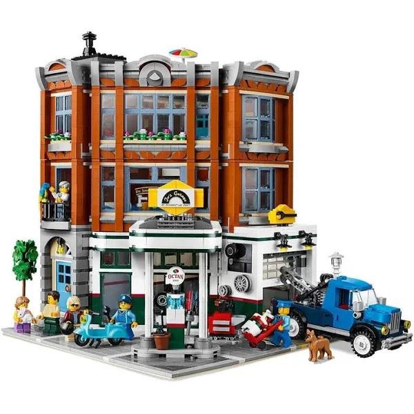 LEGO Creator Expert Corner Garage 10264 Building Kit (2569 Pieces) Frustration-Free Packaging