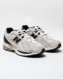 Men's Sneakers New Balance M1906DC