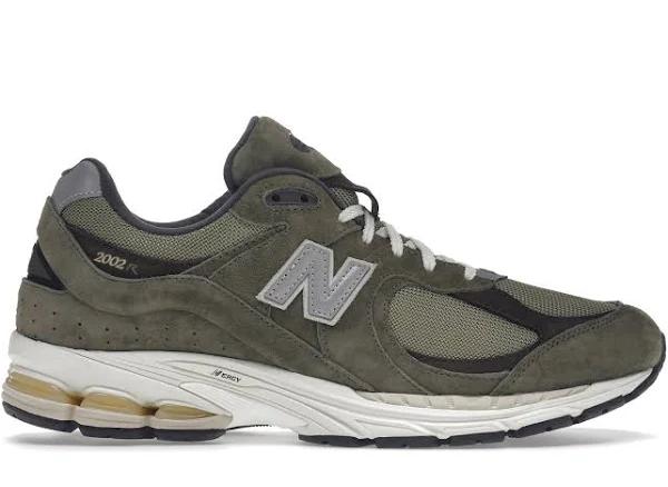 New Balance Green 2002R Sneakers