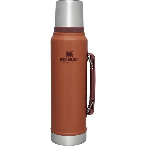 Stanley Classic Vacuum Bottle, Various Sizes (0.59 L/1L/1.9 L), Hot and Cold Insulated, Stainless Steel Bottle, Recycled Stainless Steel Water