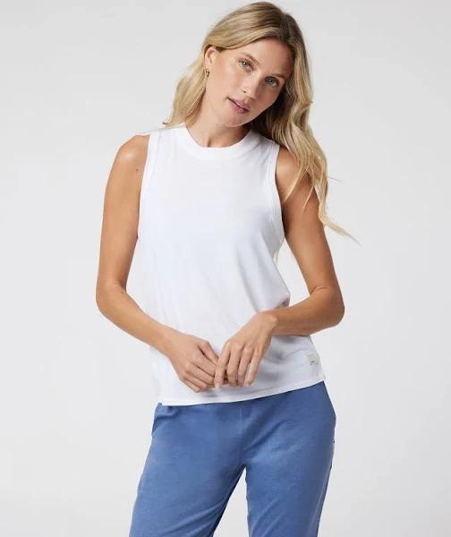 Women's Energy Top Long by Vuori | M | White | Moisture-wicking