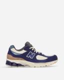 New Balance Navy 2002R Sneakers