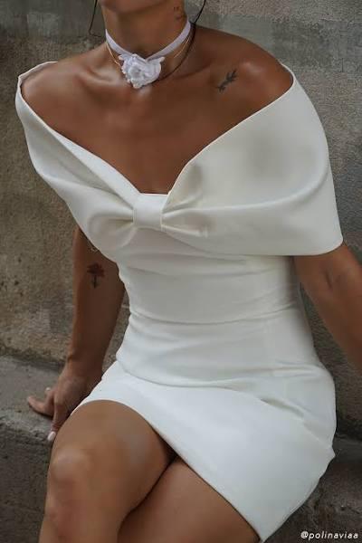 Gwyneth Off Shoulder Bow Mini Dress | White | MESHKI Mini Dresses | Size XS | in Multiple Sizes & Styles | AfterPay Available