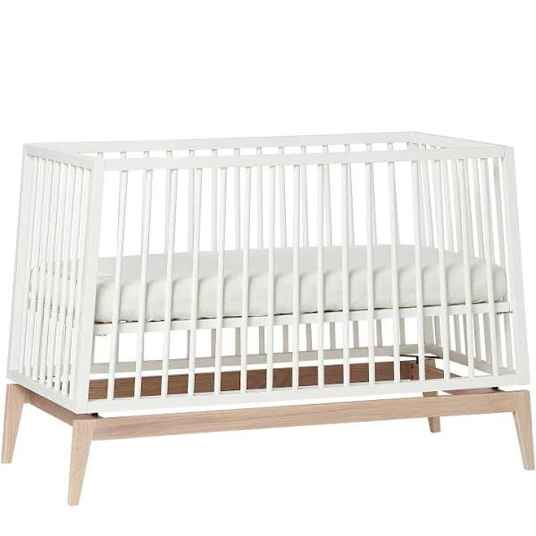 Leander Luna Cot