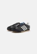 Adidas Originals Sneakers 'KICK' Male Size 4