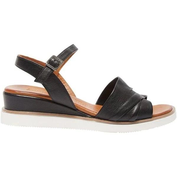 Easy Steps Dawn Sandals in Black Glove Black 40