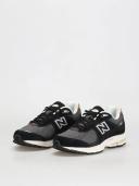 New Balance M2002REB (Black / Grey)