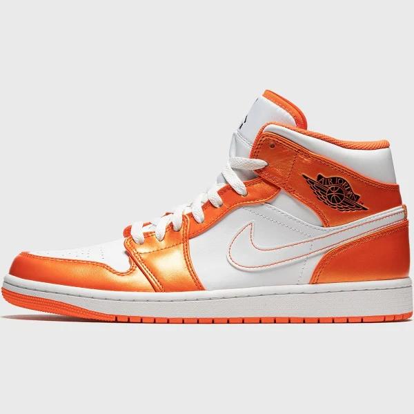 Air Jordan 1 Mid SE Shoe - Orange