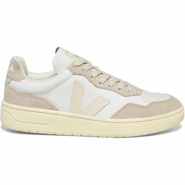 Veja V-90 Sneakers | Off White | Size 44 | East Dane