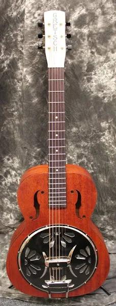 Gretsch G9200 Boxcar Round-Neck Mahogany Body Resonator Guitar Natural