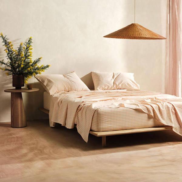 Springsteen Peach Sheet Set by Linen-House (King)