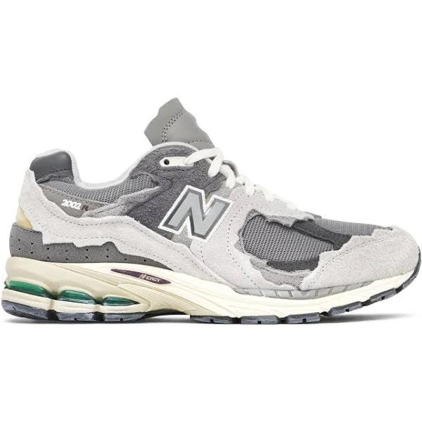 New Balance Men's 2002R Rain Cloud/Magnet - Size 9