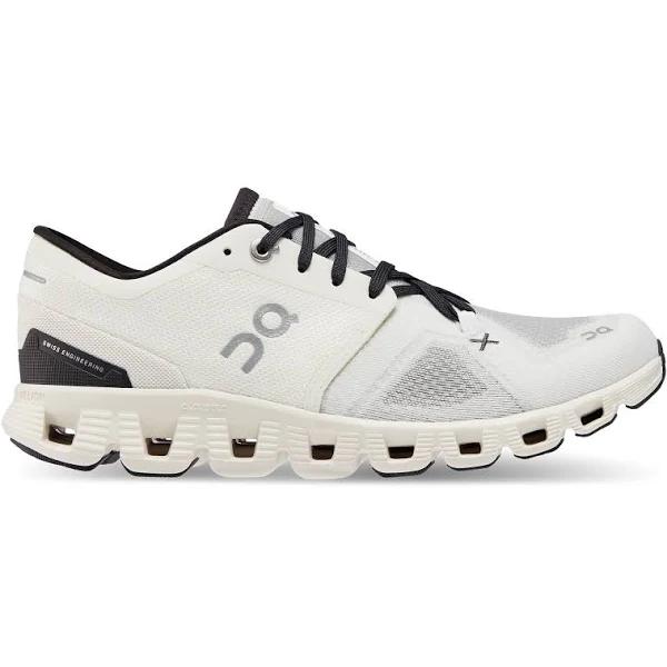 on Running Women's Cloud x 3 White/Black