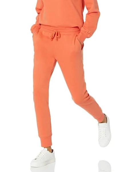 Amazon Essentials Women's Fleece Jogger Sweatpant (Available in Plus Size)