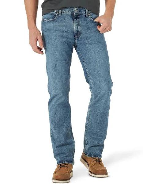 Lee Men's Legendary Regular Fit Bootcut Jean