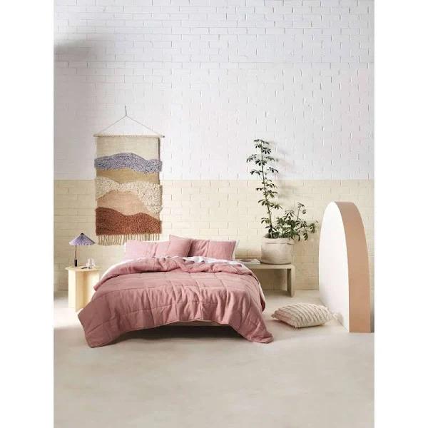 Nimes Linen Coverlet Rosette