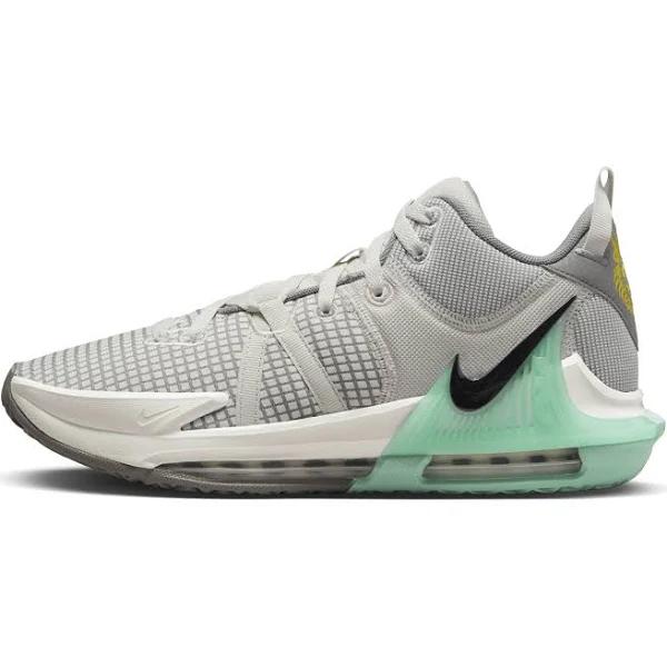 LeBron Witness 7 Men's Basketball Shoes, Off White / 4.5