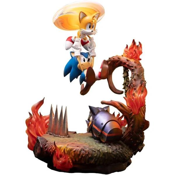 Sonic The Hedgehog - Sonic & Tails Statue