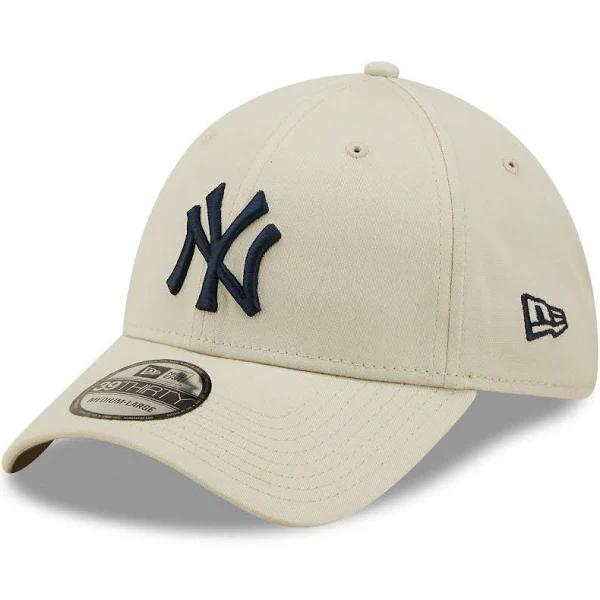 New Era 9Twenty Casual Classics Cap - New York Yankees Stone Beige