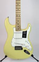 Fender Player Stratocaster , Maple Fingerboard, Buttercream