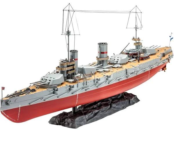 Revell 1/350 Russian WWI Battleship Gangut