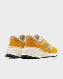 New Balance 997R Trainers Yellow EU 42 1/2 Man