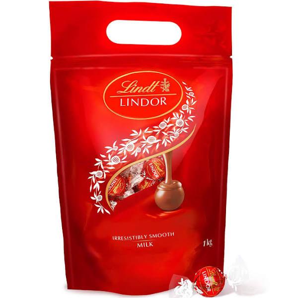 Lindt Lindor Milk Chocolate Truffles Large Pouch, 1kg