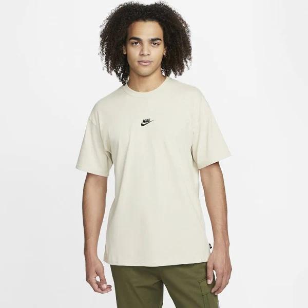 Nike - Sportswear Premium Essential T-Shirt - Rattan M