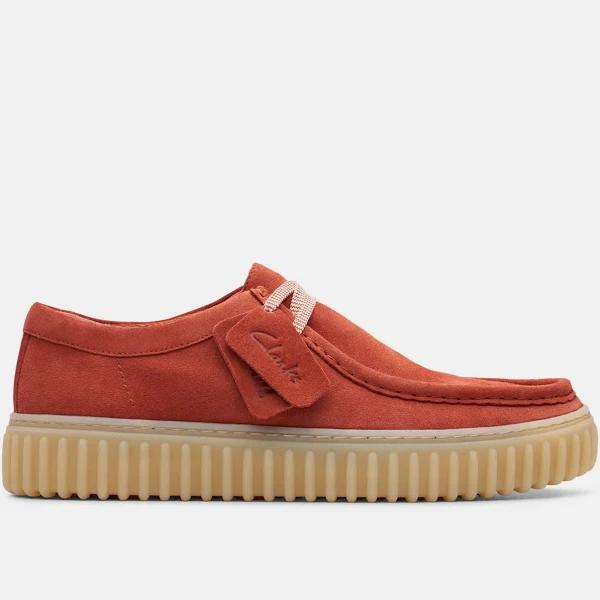 Clarks Torhill Lo Shoes in Red Suede