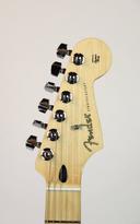 Fender Player Stratocaster HSS Maple Fingerboard (Polar White)