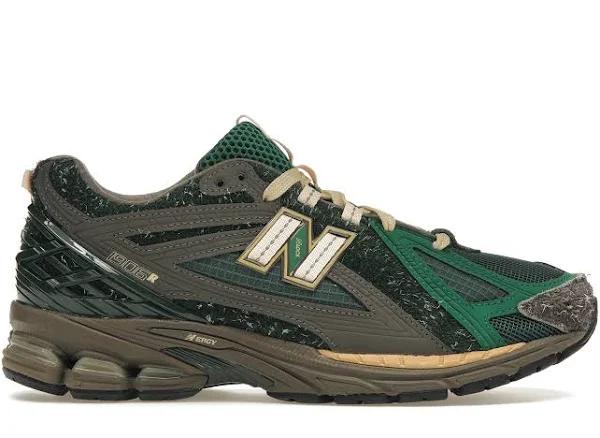 New Balance 1906R size? Exclusive Diamond District Pack Green