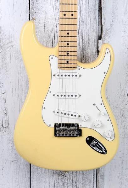 Fender Player Stratocaster , Maple Fingerboard, Buttercream