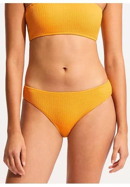 Seafolly Hipster Pant , Rockmelon, Size 6 92% Nylon / 8% Elastane