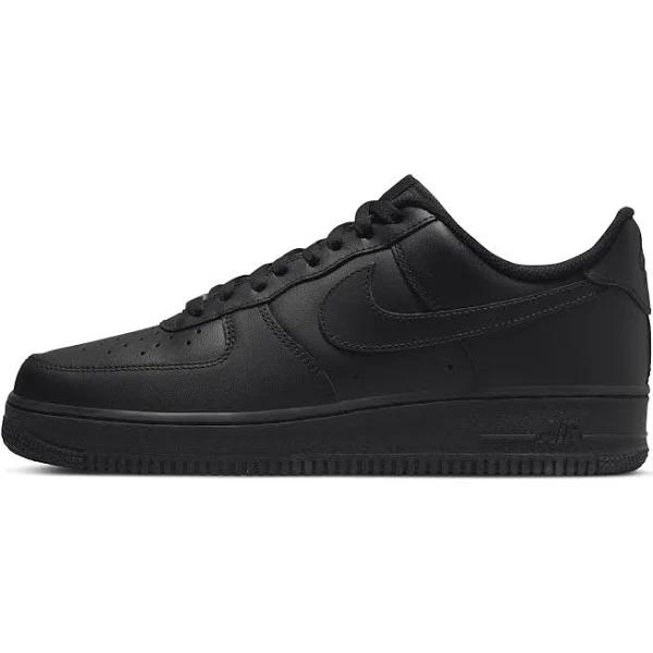 Nike Air Force 1 '07 - Black - 7.5