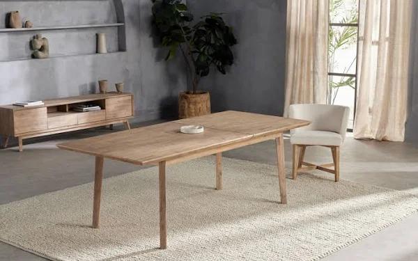 Agoura Extendable Dining Table | Nick Scali