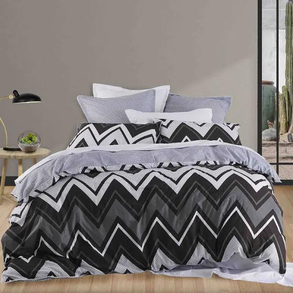 Logan & Mason Tycen Quilt Cover Set | Queen Bed | Black