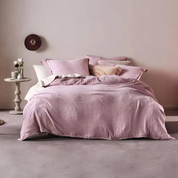 Linen House Elysian Quilt Cover Set in Orchid Single