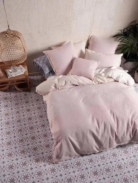 Linen House LAGOS Quilt Cover Set (Blossom) - King