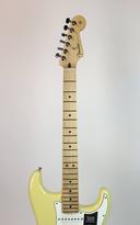 Fender Player Stratocaster , Maple Fingerboard, Buttercream