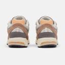 New Balance Unisex 2002R Mushroom/Hazy Peach/Castlerock - Size 5.5