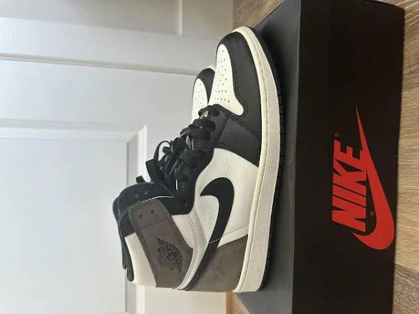 Jordan Nike Air Jordan 1 Retro High OG Dark Mocha Shoes, Men's (Size 13)