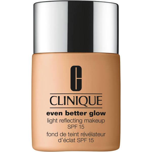 Clinique Even Better Glow Light Reflecting Makeup SPF 15 Cream Caramel