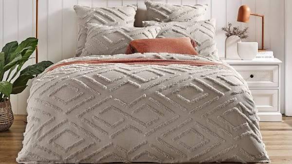 L'Avenue Ellie Tufted Silver Quilt Cover Set - King