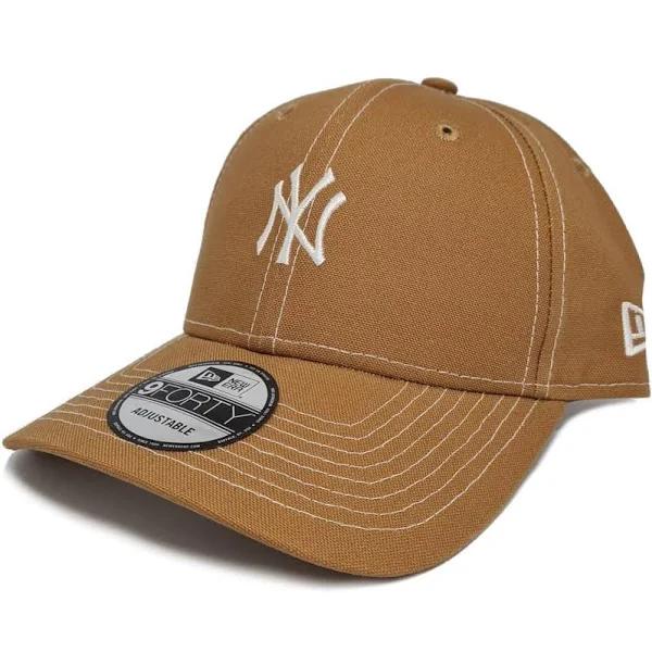 New Era New League Essential Logo 9Forty New York Yankees Cap Dark Red