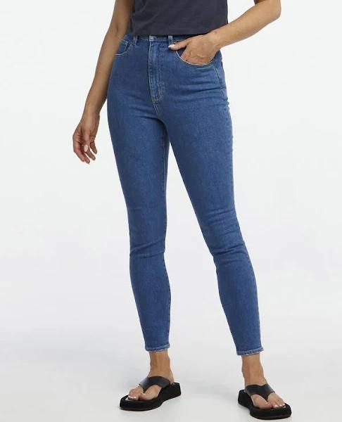 Lee Womens High Licks Crop Skinny Jean Blue Cosmos / Regular / 11