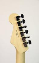 Fender Player Stratocaster HSS Maple Fingerboard (Polar White)