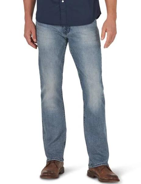 Lee Men's Performance Series Extreme Motion Regular Fit Bootcut Jean