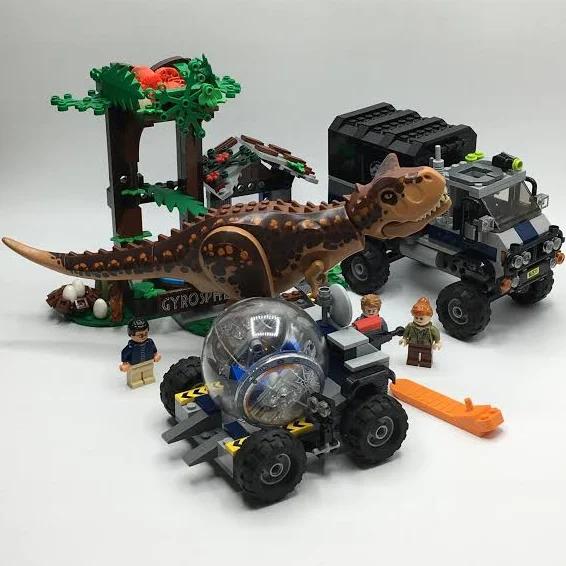 LEGO Jurassic World - Carnotaurus Gyrosphere Escape 75929