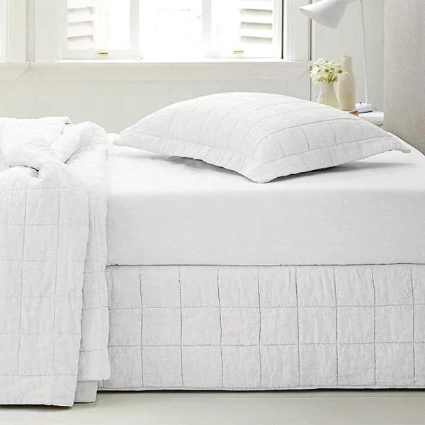 Sheridan Abbotson Linen Quilted Bed Skirt - White / King