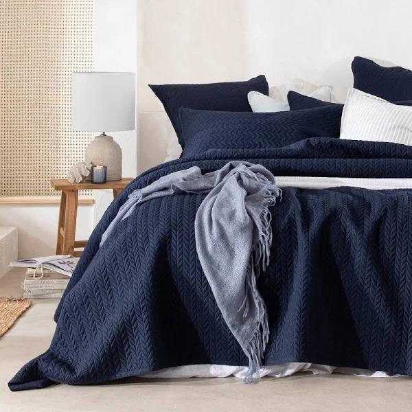 Essentials Camden Ink Coverlet Set Ink Super King Bed Coverlet Set